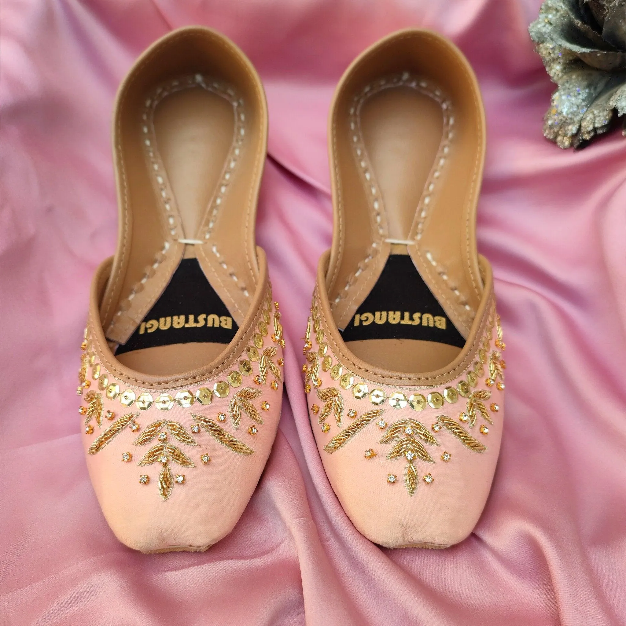 Comfy Pink Women Khussa E004