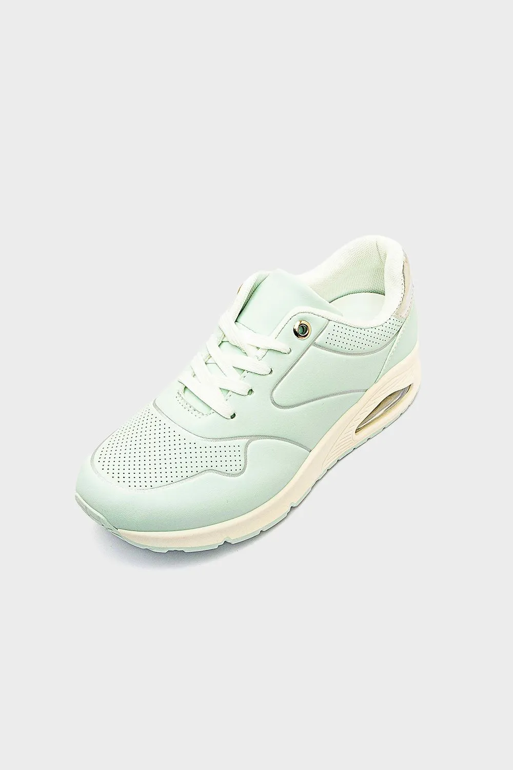Fashionable Comfy Sneakers