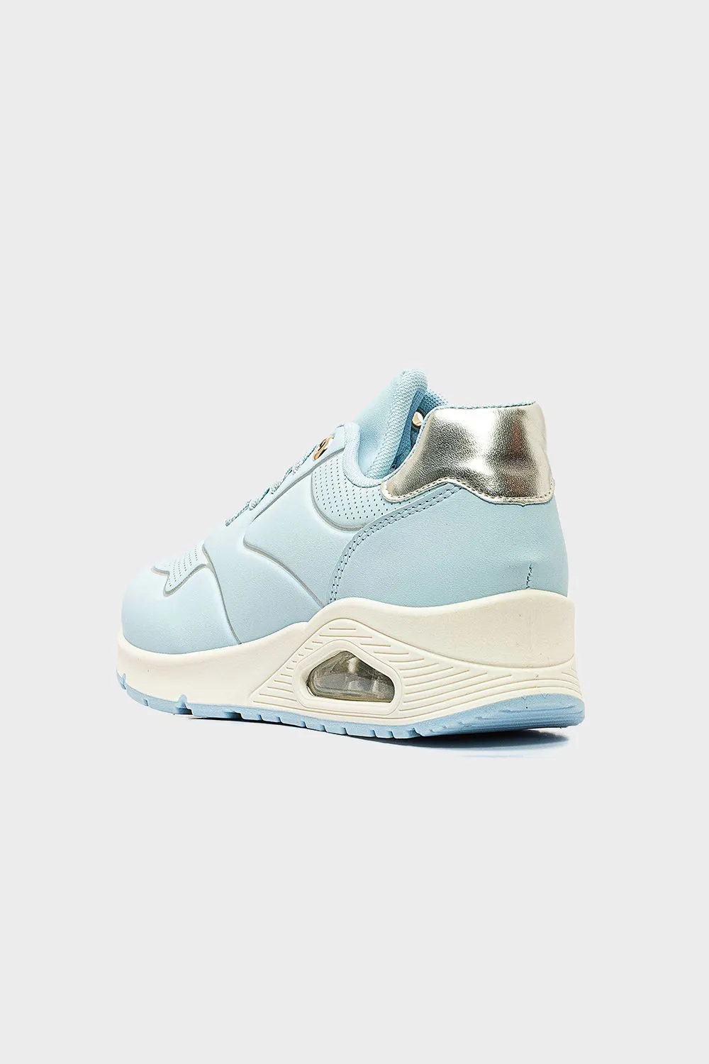 Fashionable Comfy Sneakers