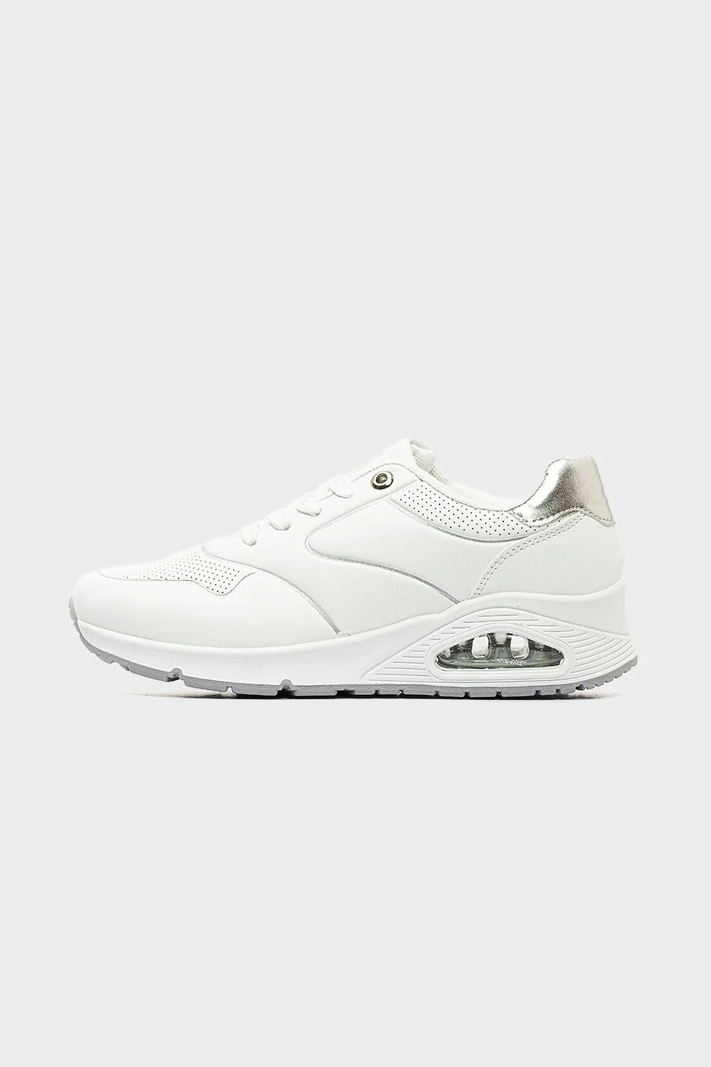 Fashionable Comfy Sneakers