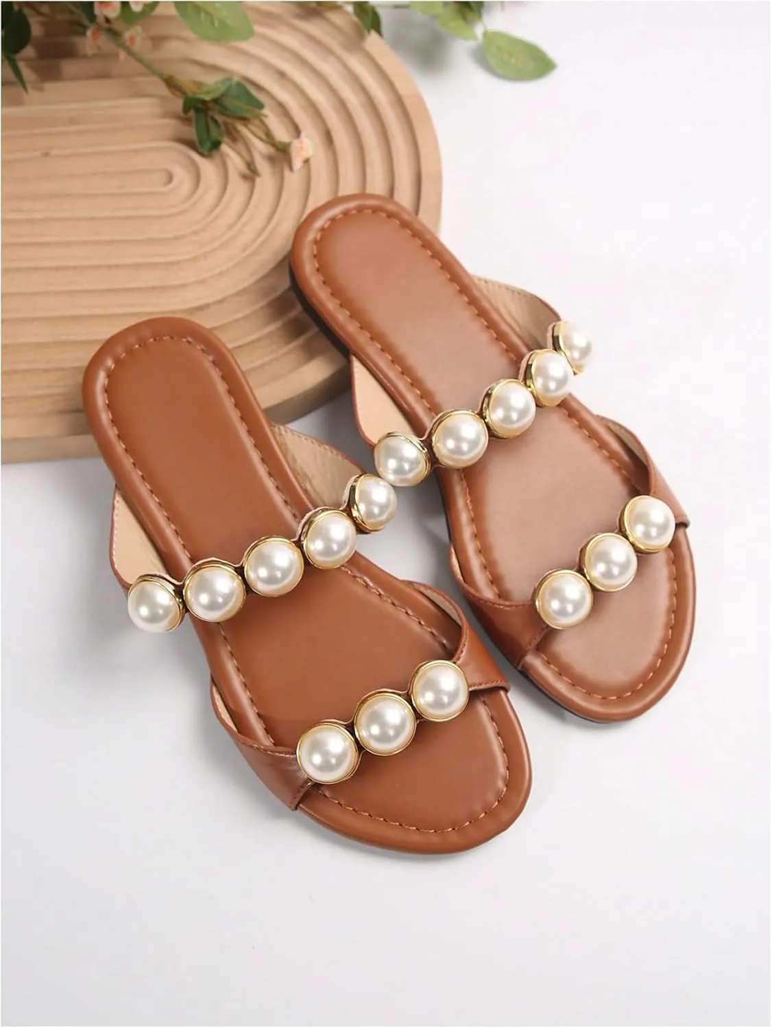 GORGLITTER Women's Pearls Flat Sandals Wedding Open Toe Beach Slide Sandals Dressy Vacation Shoes 2025