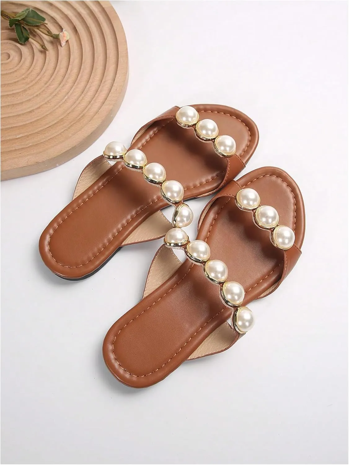GORGLITTER Women's Pearls Flat Sandals Wedding Open Toe Beach Slide Sandals Dressy Vacation Shoes 2025