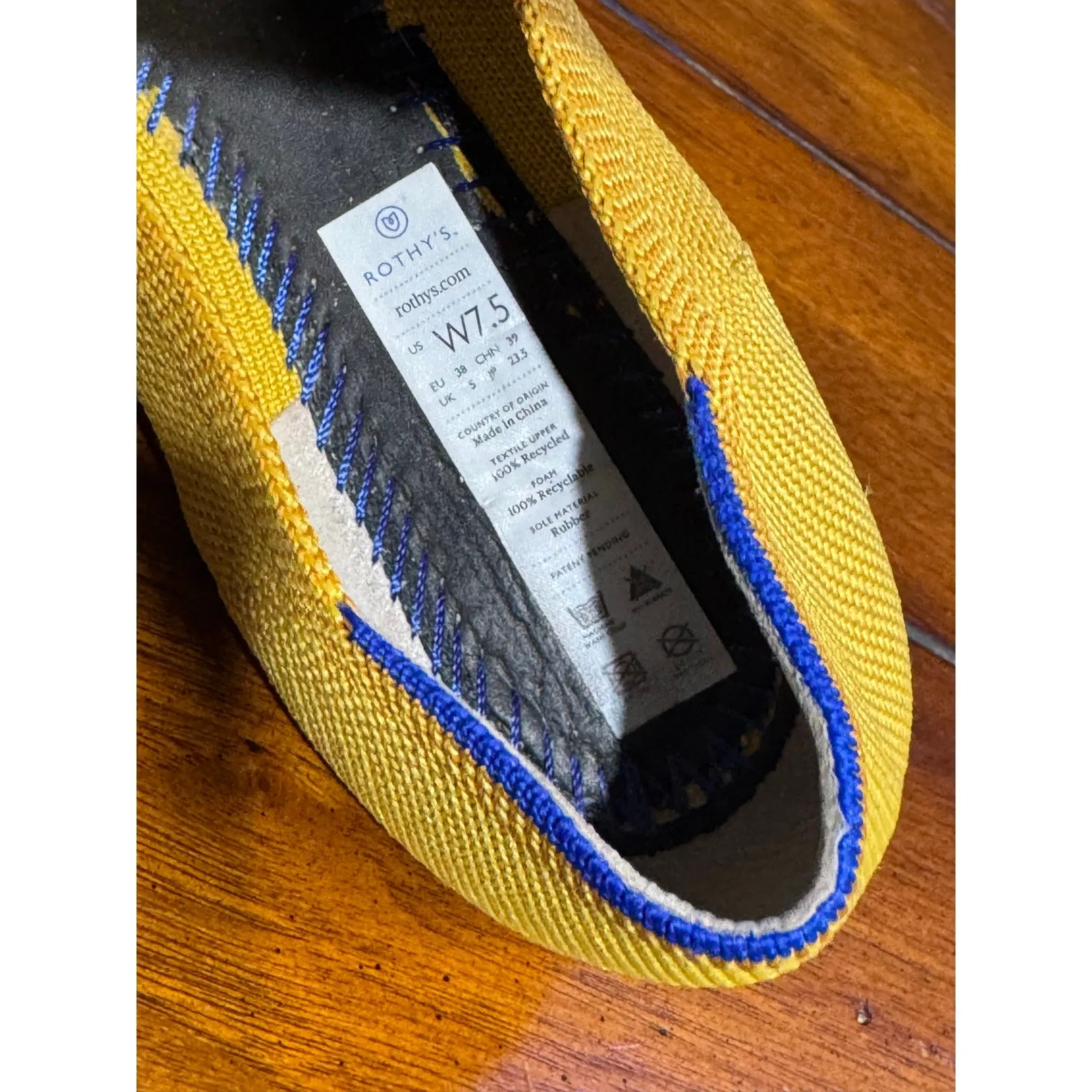 Lightweight flats 7.5 Curated collection Rothy's size Women's