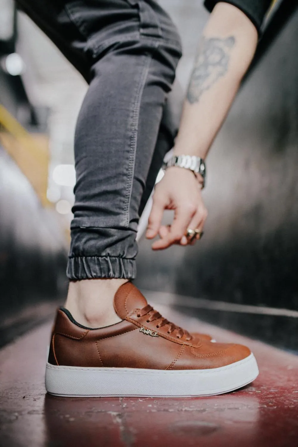 Men's Sneaker Casual Shoes 666 Tan