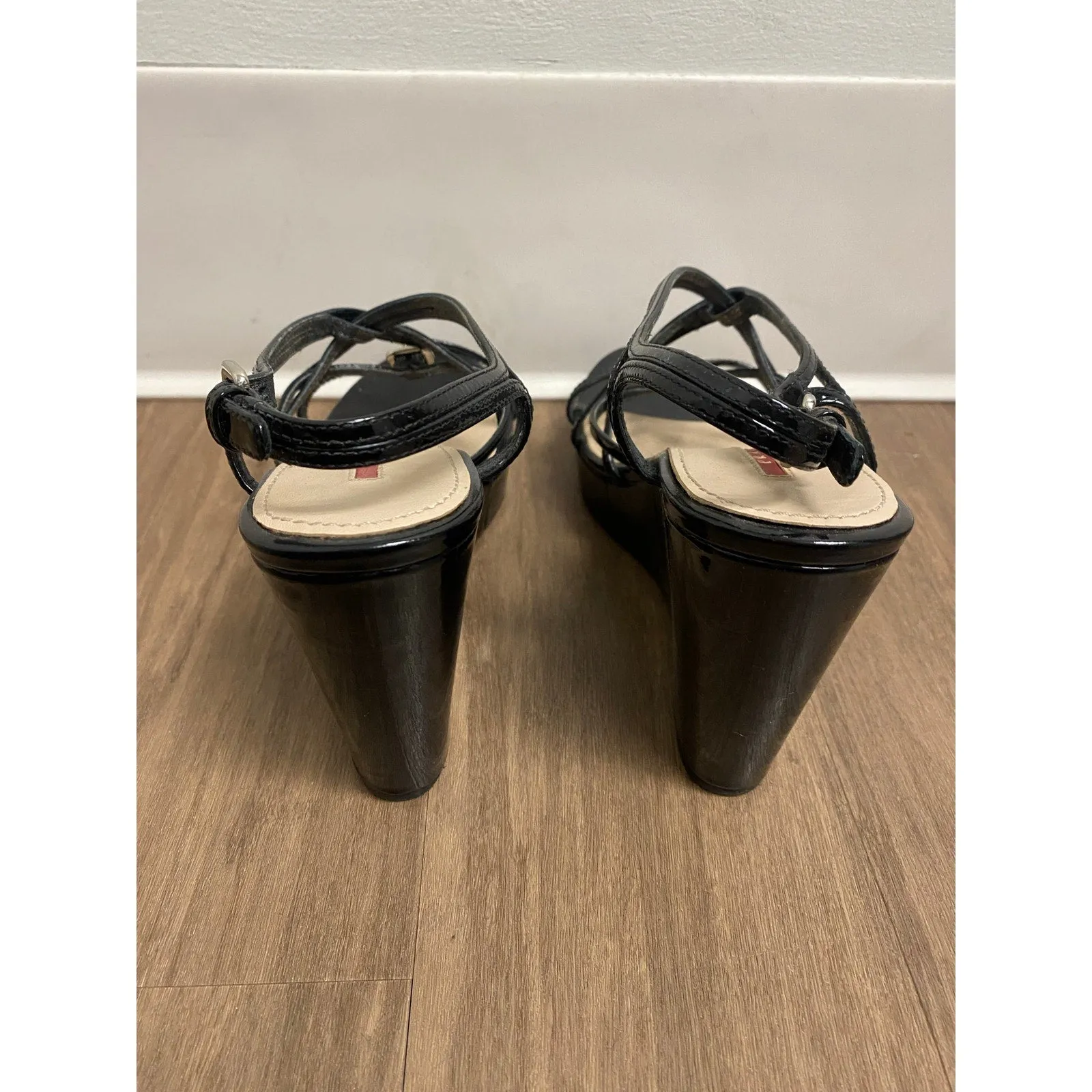 Prada Black Patent Strappy Platform Sandal Sz 39 1/2