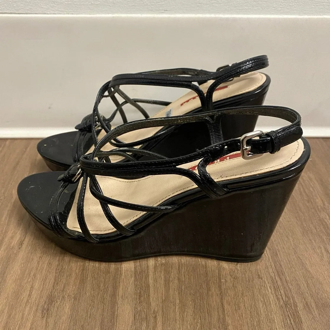 Prada Black Patent Strappy Platform Sandal Sz 39 1/2