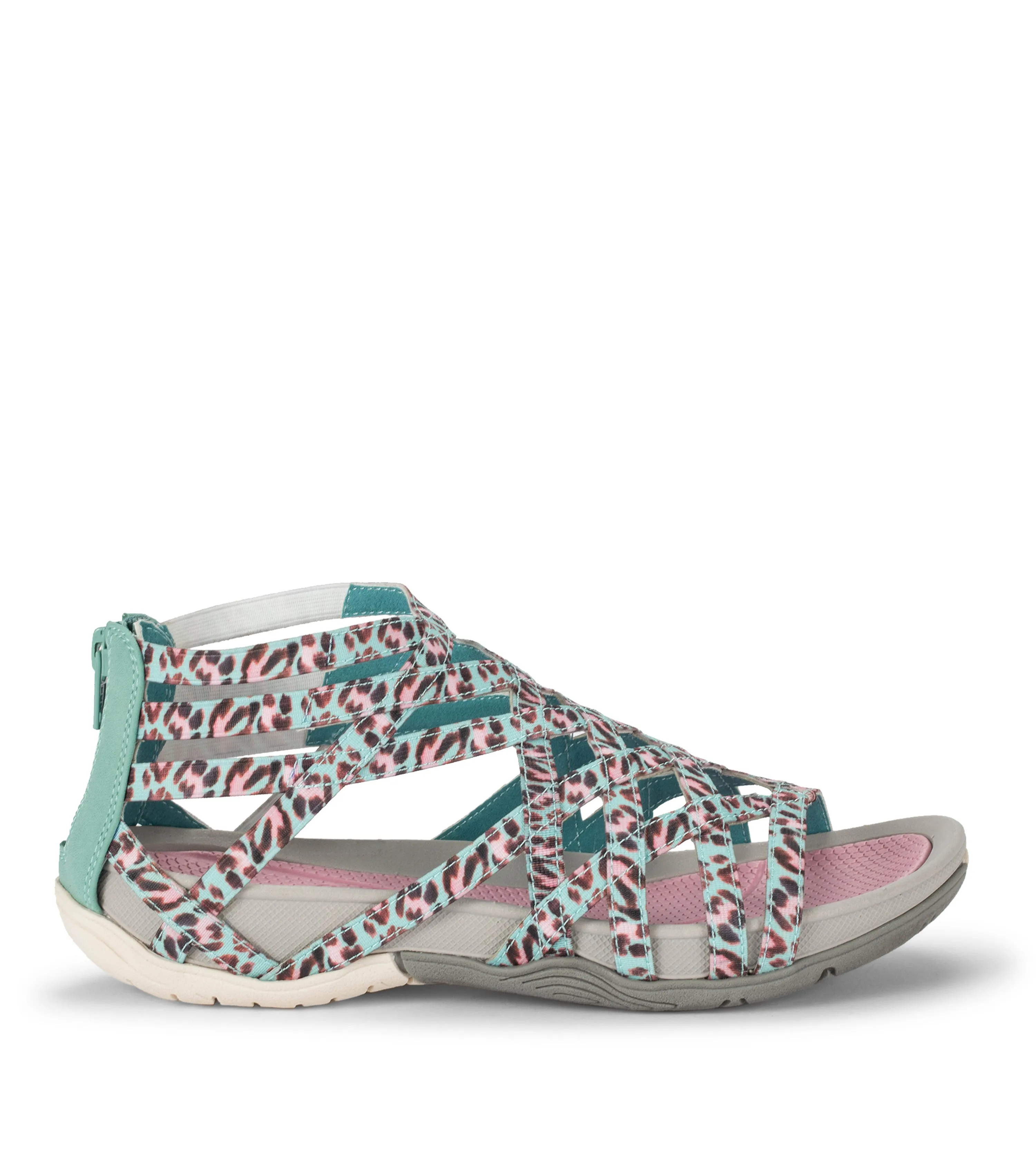 Samina Sandal