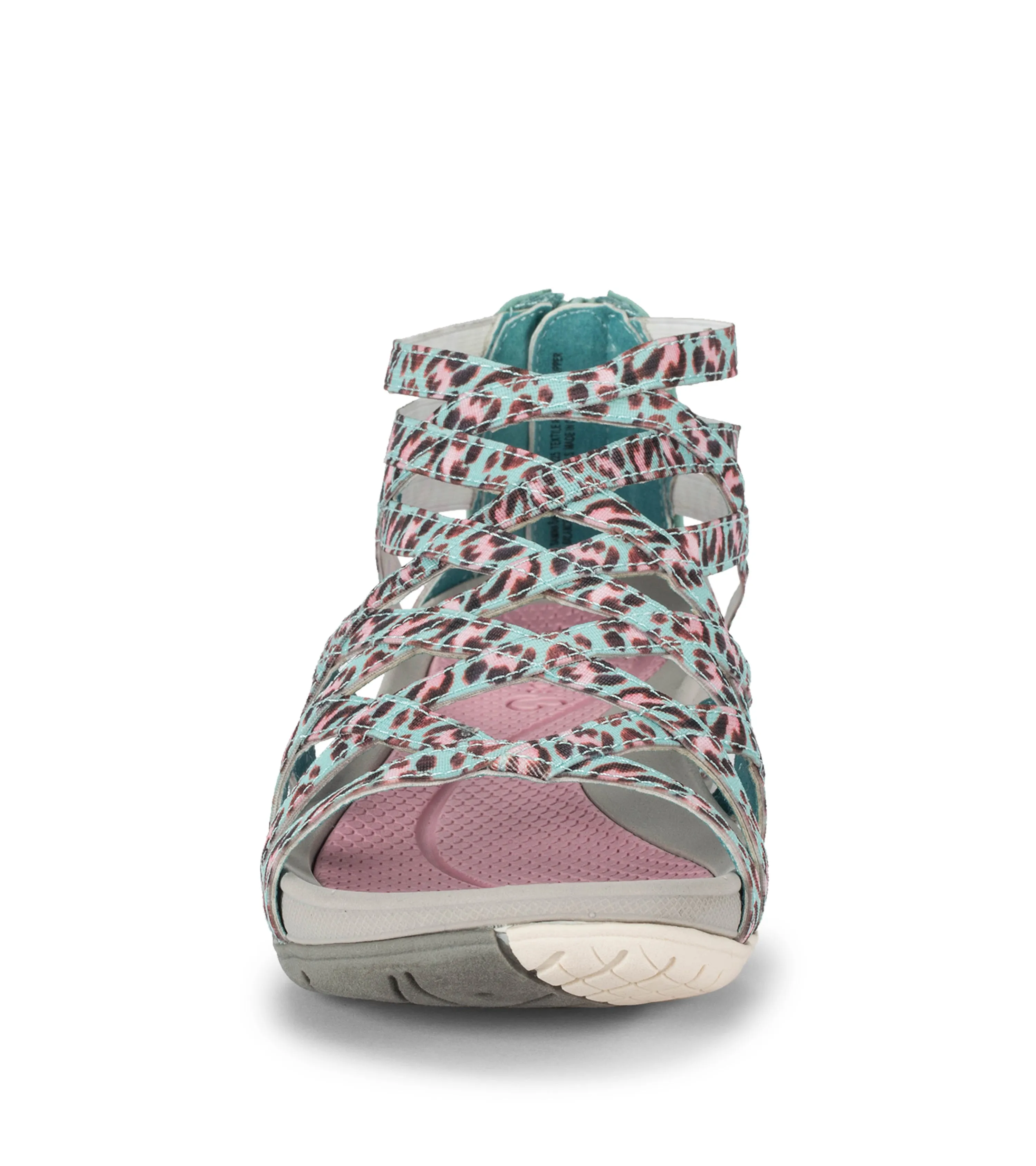 Samina Sandal