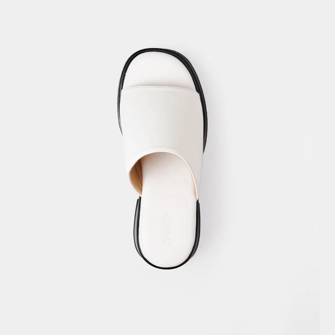 Savannah Sandals (White)