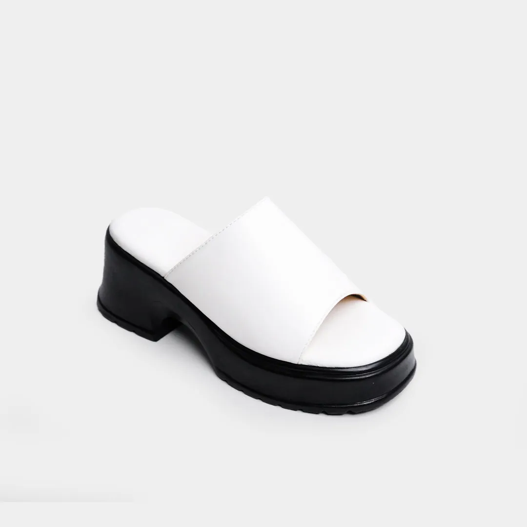 Savannah Sandals (White)