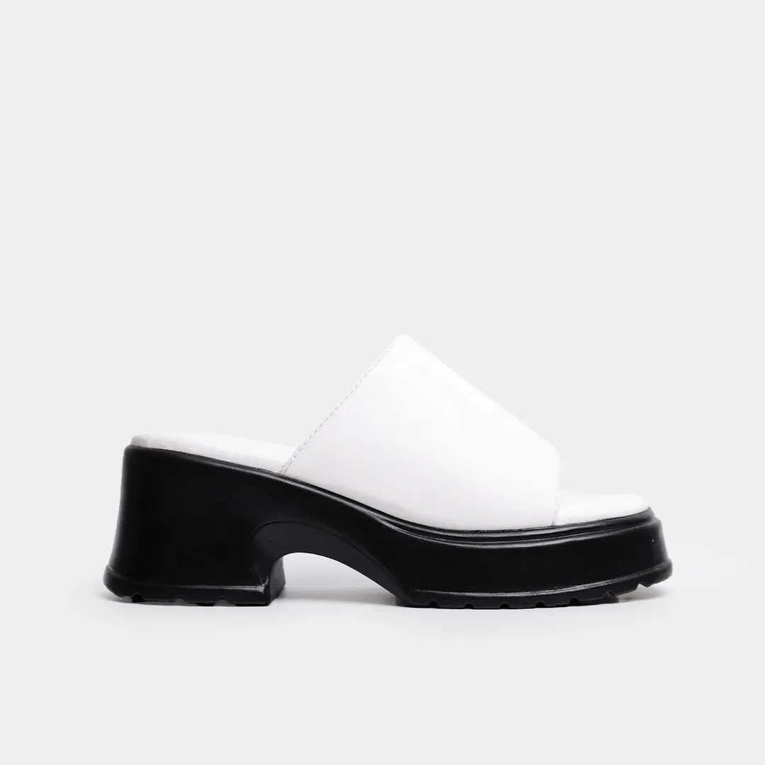 Savannah Sandals (White)