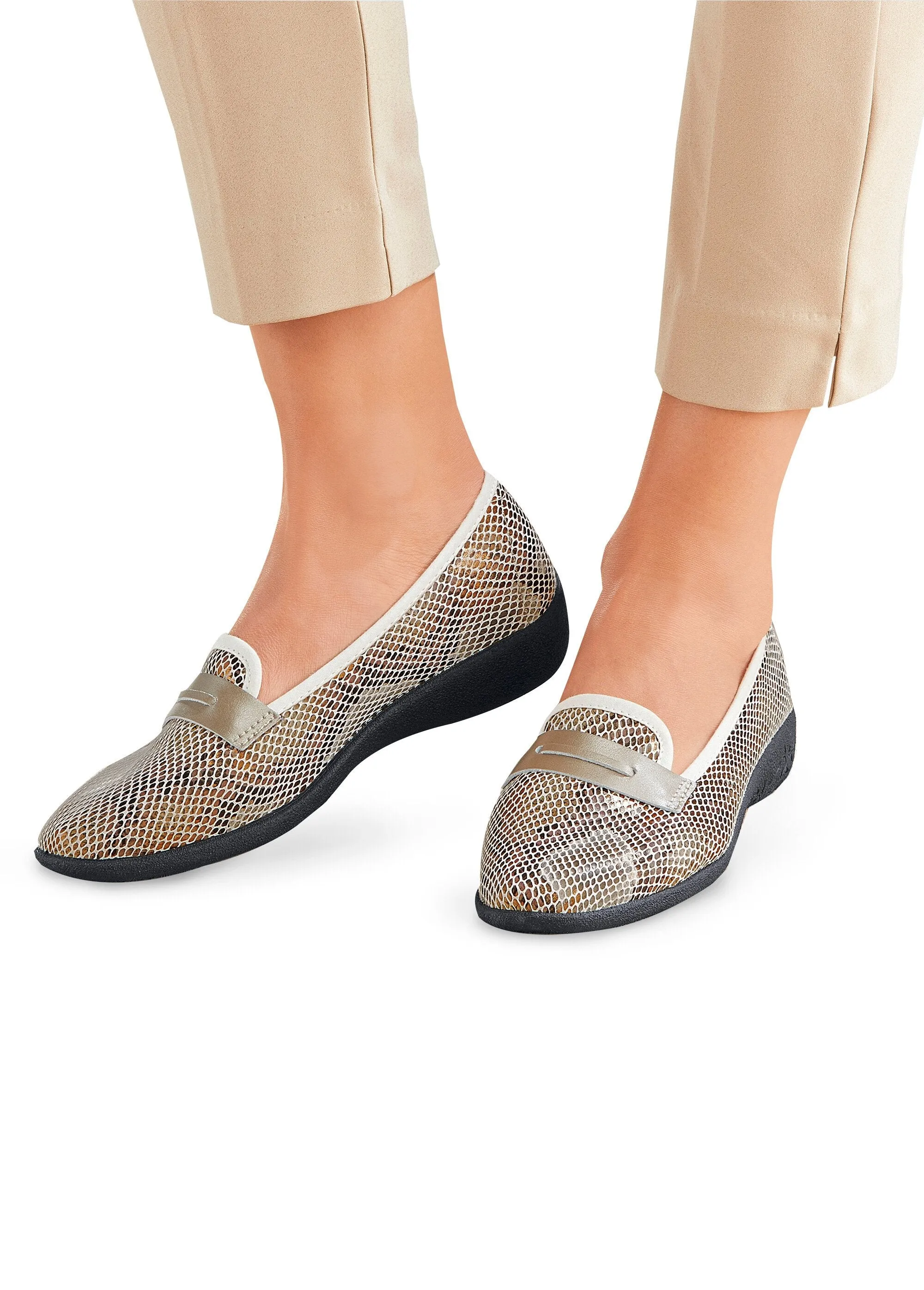 Sensitive feet comfort width moccasins
