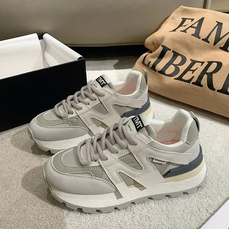 Supportive and fashionable orthopedic summer footwear