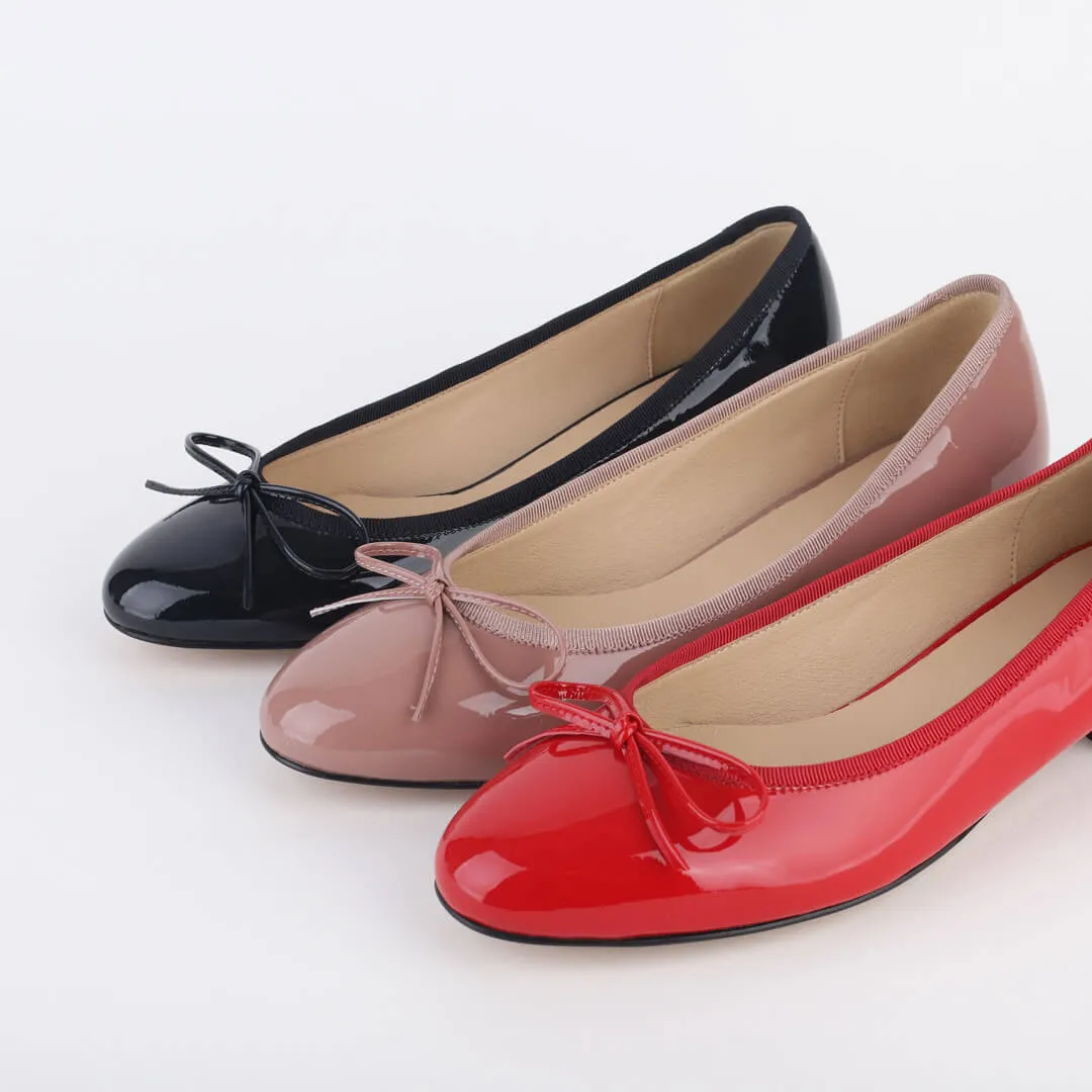*UK size 2.5 - CLAUDIA - navy patent, 2cm heel