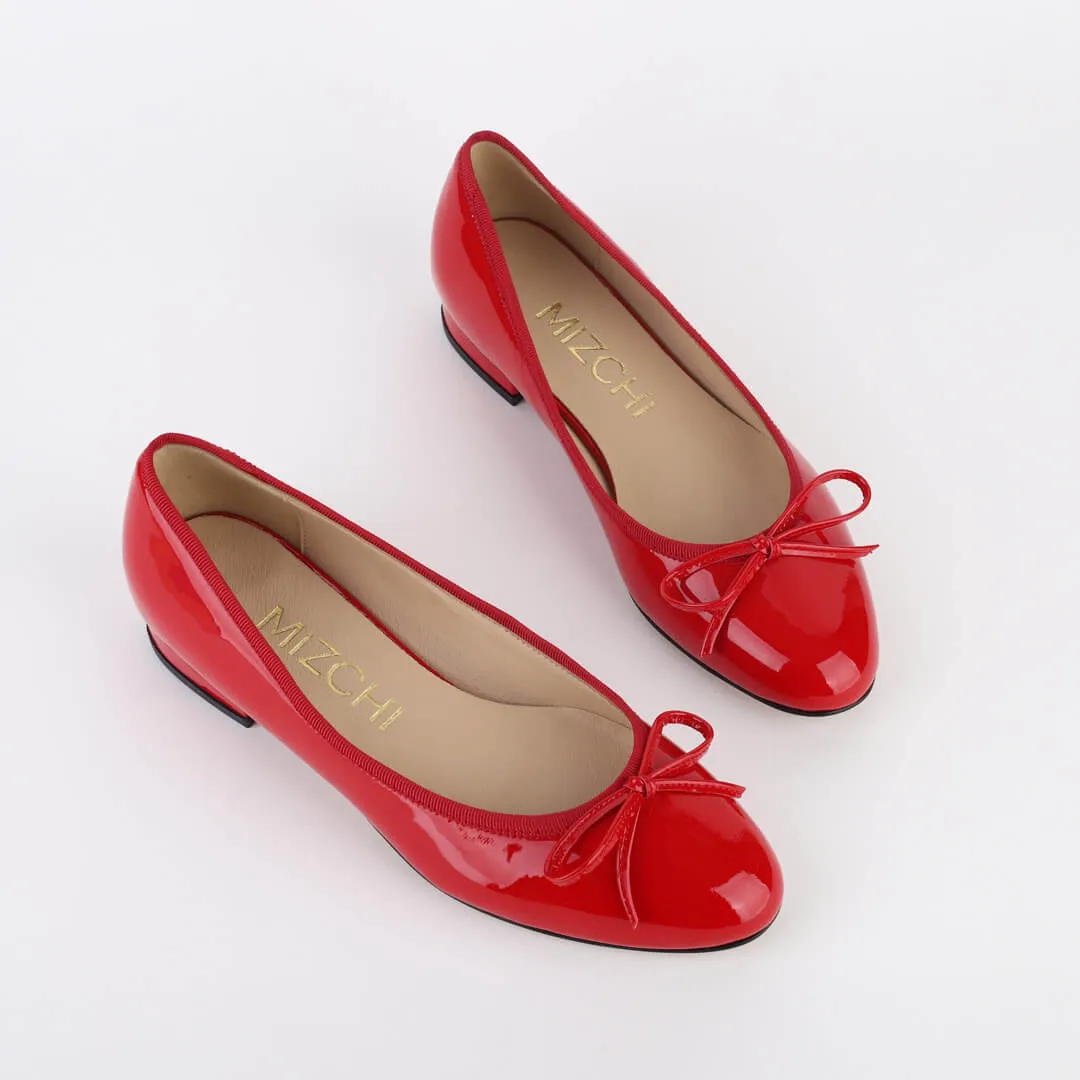 *UK size 2.5 - CLAUDIA - navy patent, 2cm heel