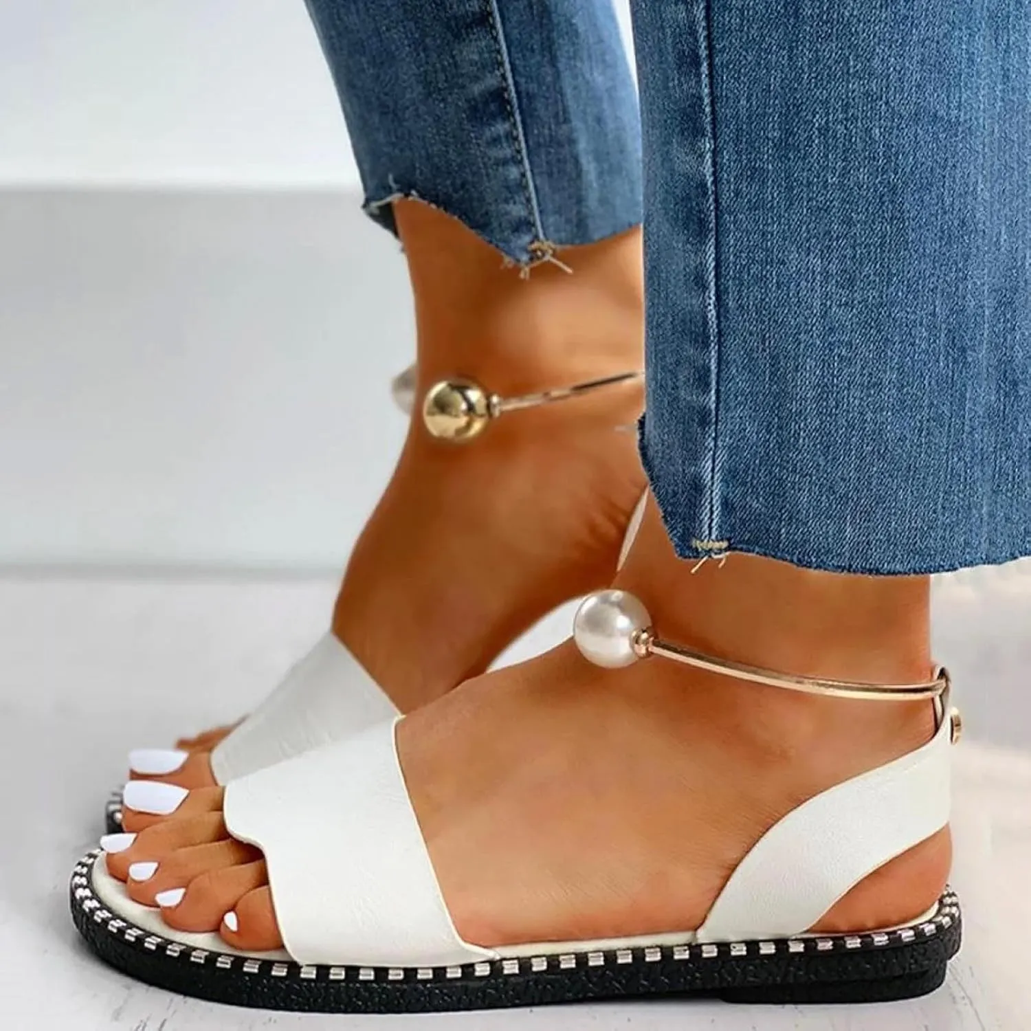 Women'S Dressy Comfortable Walking Summer Flat Sandals 2025 Open Toe Casual Fashion Solid Color Pearl Leather Sandals Summer Backless Mules Slide Walking Party Vacation Shoes for Daily Wear