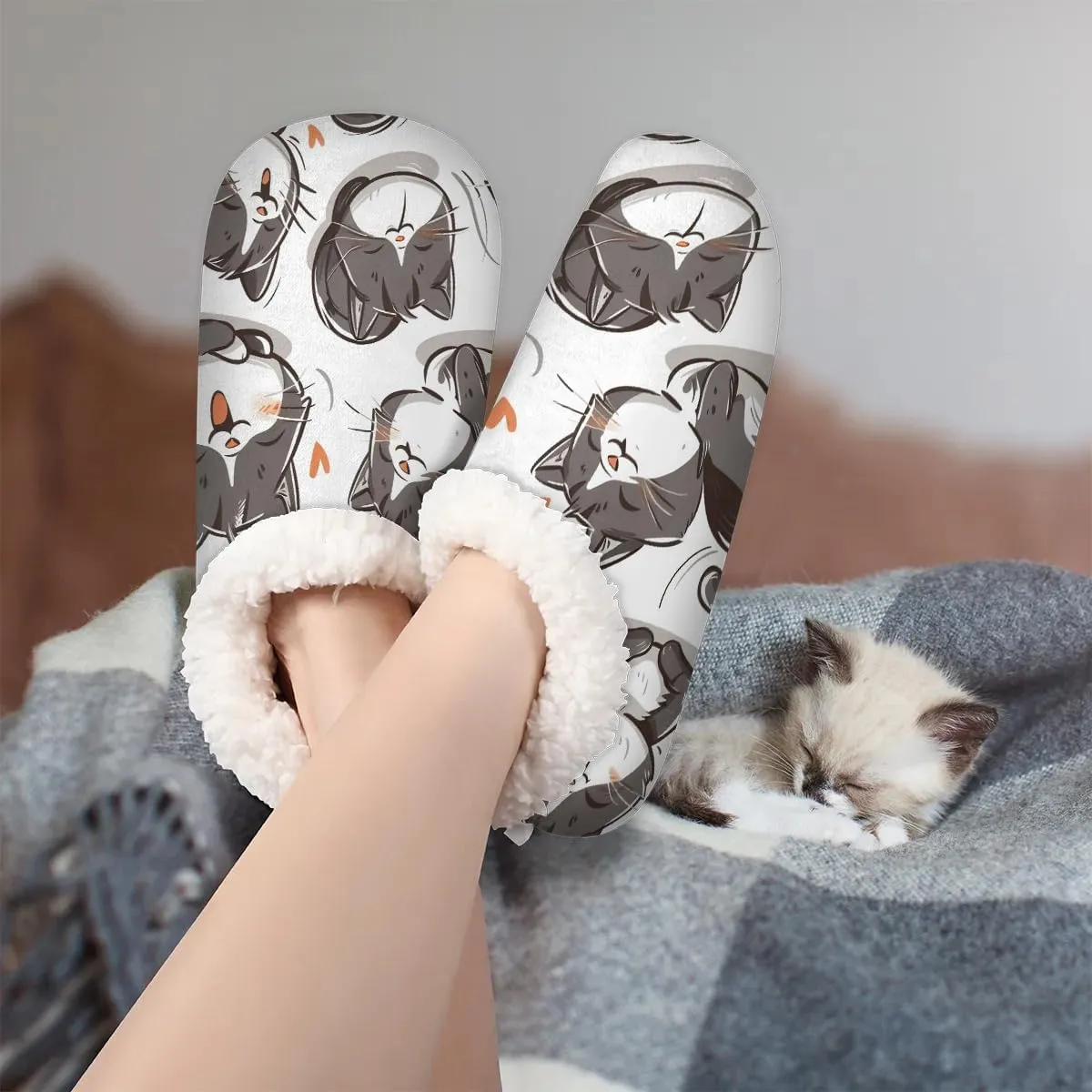 Women's Fuzzy Slippers Fluffy Winter House Shoes for Women Men Indoor and Outdoor Bedroom Shoes Warm Comfy Home Slippers